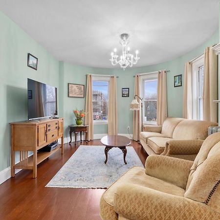 Bright & Spacious 2Br Apartment, Mins From Downtown Boston, Parking Екстер'єр фото