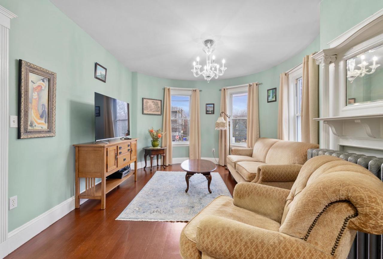 Bright & Spacious 2Br Apartment, Mins From Downtown Boston, Parking Екстер'єр фото
