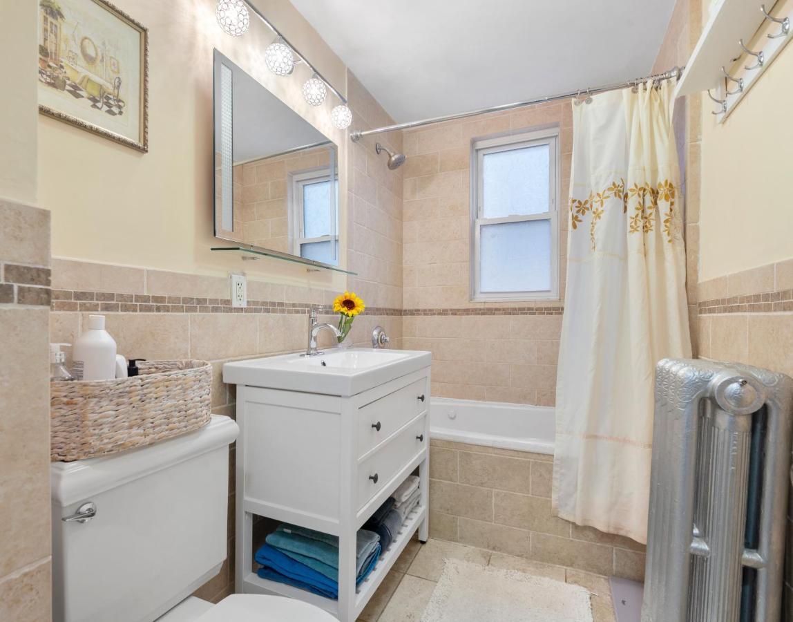 Bright & Spacious 2Br Apartment, Mins From Downtown Boston, Parking Екстер'єр фото