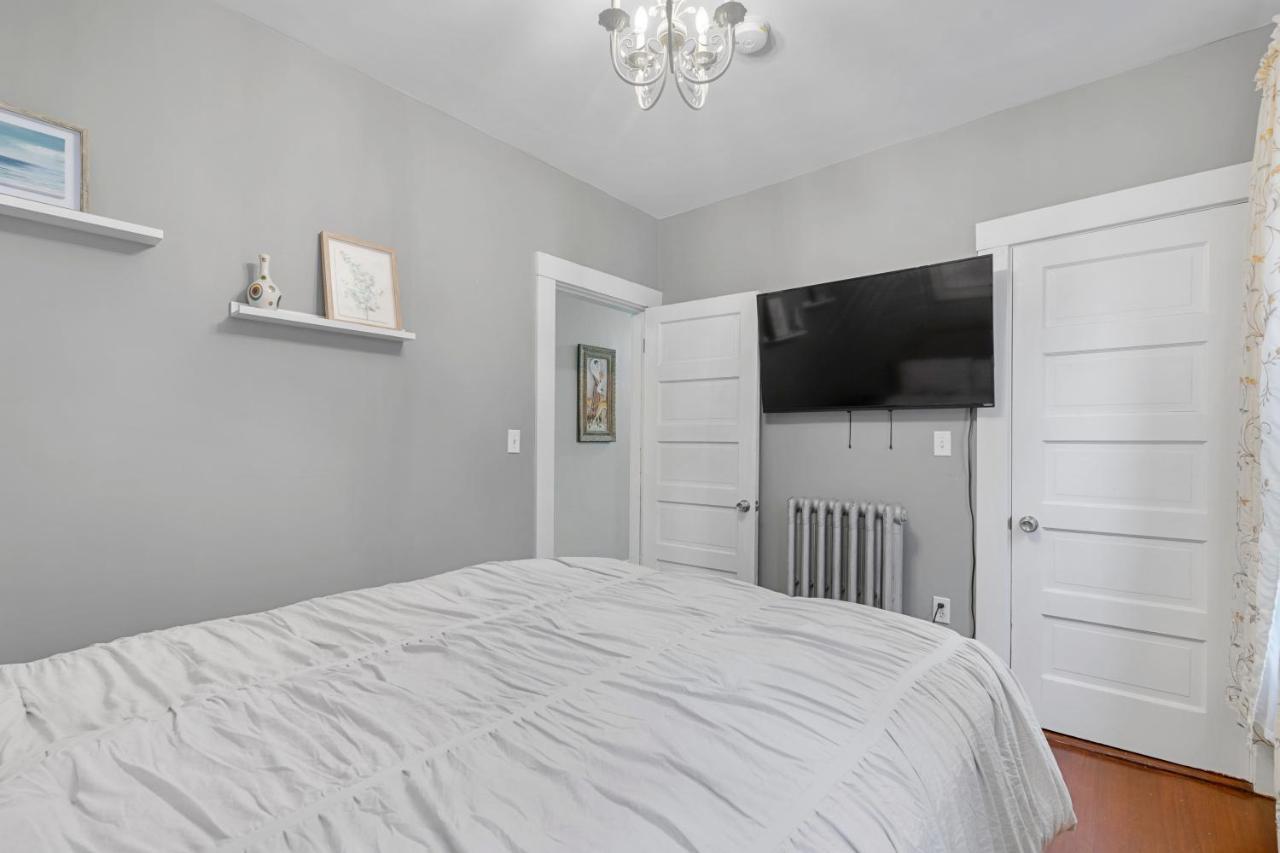Bright & Spacious 2Br Apartment, Mins From Downtown Boston, Parking Екстер'єр фото