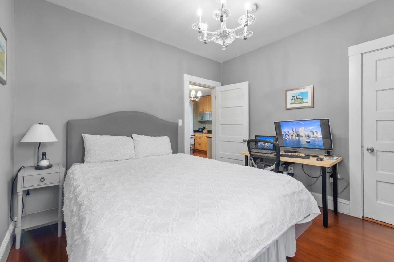 Bright & Spacious 2Br Apartment, Mins From Downtown Boston, Parking Екстер'єр фото