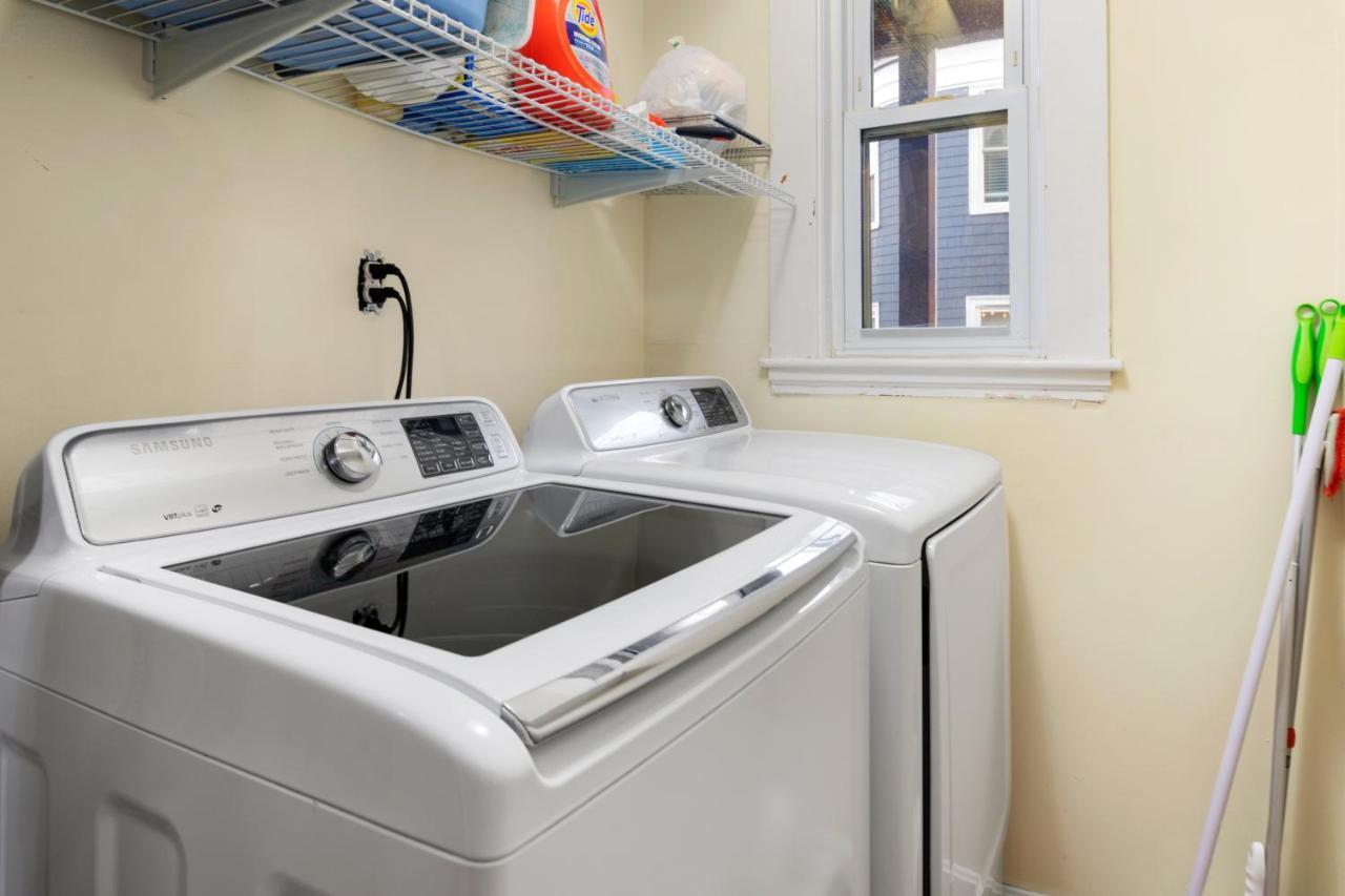 Bright & Spacious 2Br Apartment, Mins From Downtown Boston, Parking Екстер'єр фото