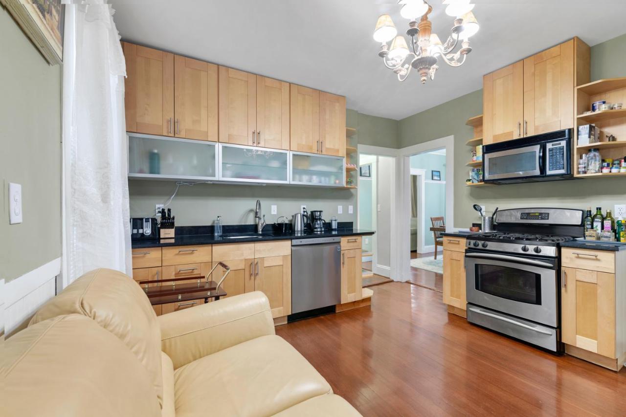 Bright & Spacious 2Br Apartment, Mins From Downtown Boston, Parking Екстер'єр фото